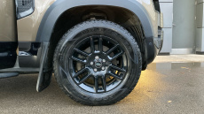 Land Rover Defender 3.0 D250 X-Dynamic HSE 110 5dr Auto Diesel Estate